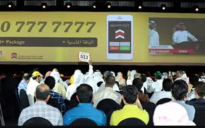 إماراتي يشتري أغلى رقم هاتف في العالم بـ8 مليون درهم